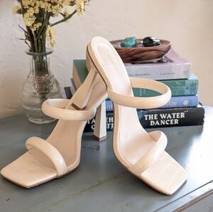 Off-white Strappy Sandals (7)